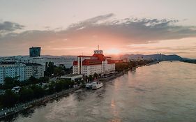 Hilton Vienna Danube Waterfront Vienna Austria